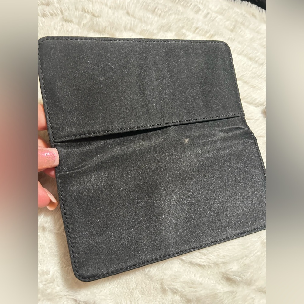 Guess wallet inside flap - Picture 4 of 4
